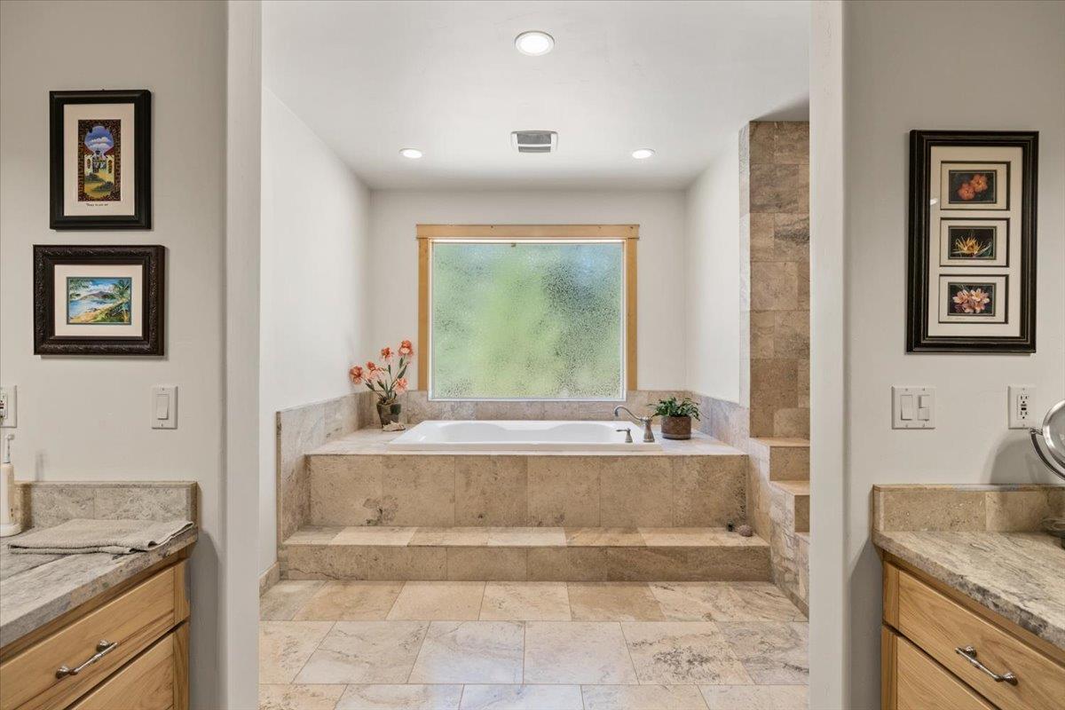 Detail Gallery Image 24 of 64 For 11382 Cour Royal, Nevada City,  CA 95959 - 3 Beds | 3/1 Baths