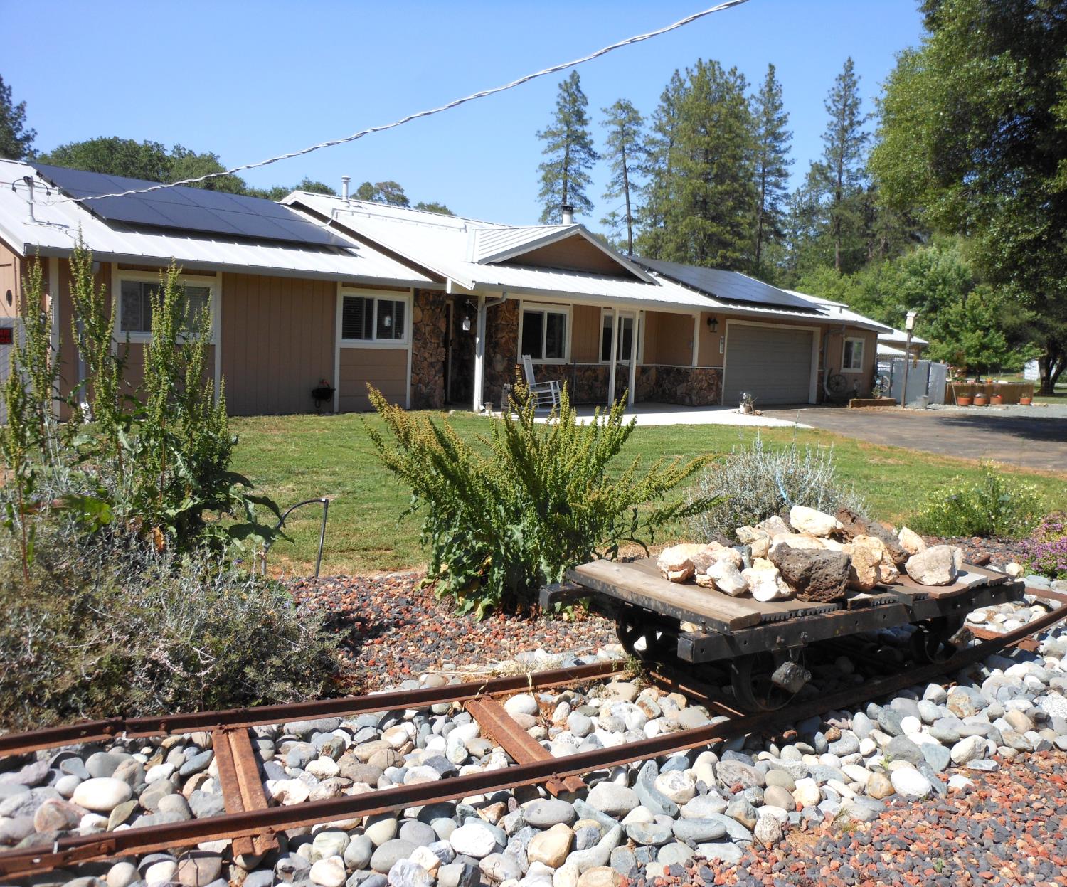 Detail Gallery Image 3 of 40 For 17068 Vintage Dr, Grass Valley,  CA 95949 - 4 Beds | 3 Baths