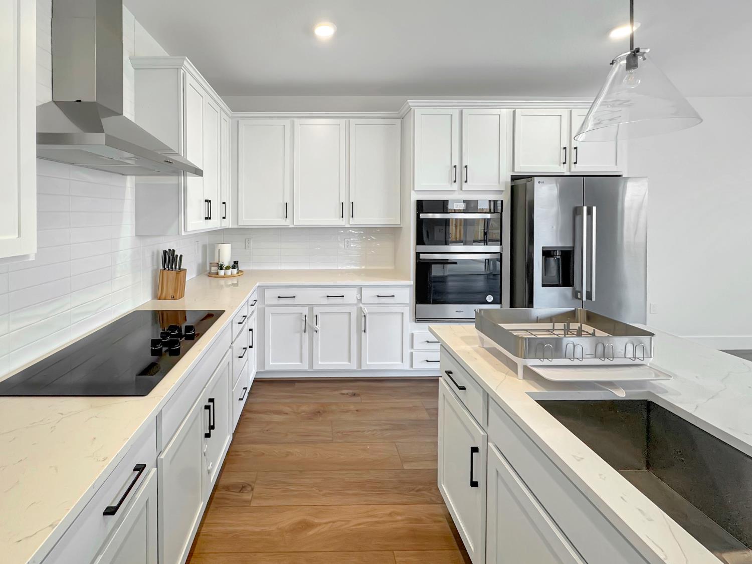 Detail Gallery Image 2 of 18 For 3279 Orso Grande St, Manteca,  CA 95337 - 5 Beds | 3/1 Baths
