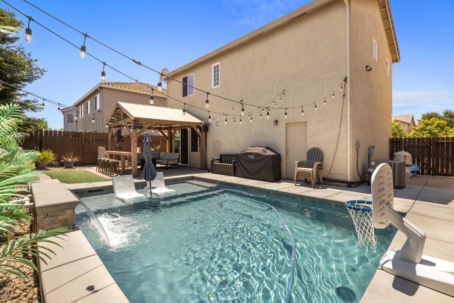 Detail Gallery Image 43 of 62 For 5422 Antique Rose Way, Riverbank,  CA 95367 - 3 Beds | 2/1 Baths