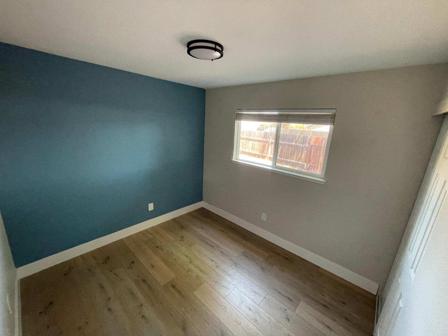 Detail Gallery Image 11 of 32 For 9185 Clendenen Way, Sacramento,  CA 95826 - 3 Beds | 2 Baths