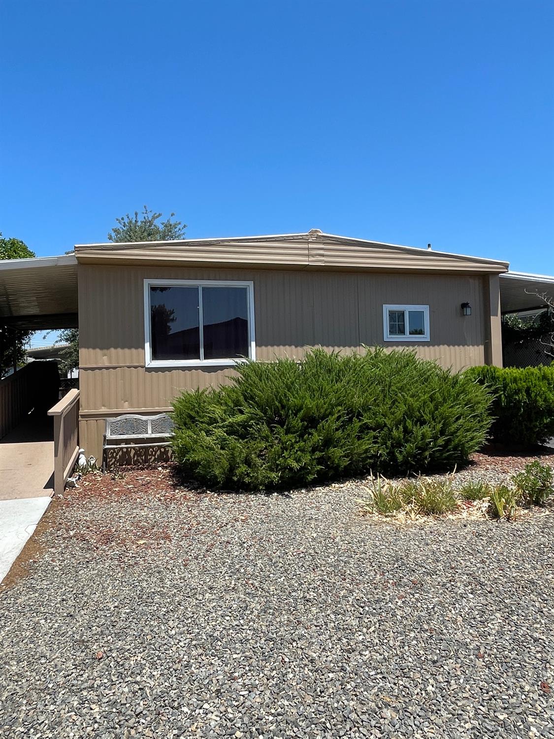 Detail Gallery Image 1 of 35 For 2621 Prescott Rd 188, Modesto,  CA 95350 - 2 Beds | 1 Baths