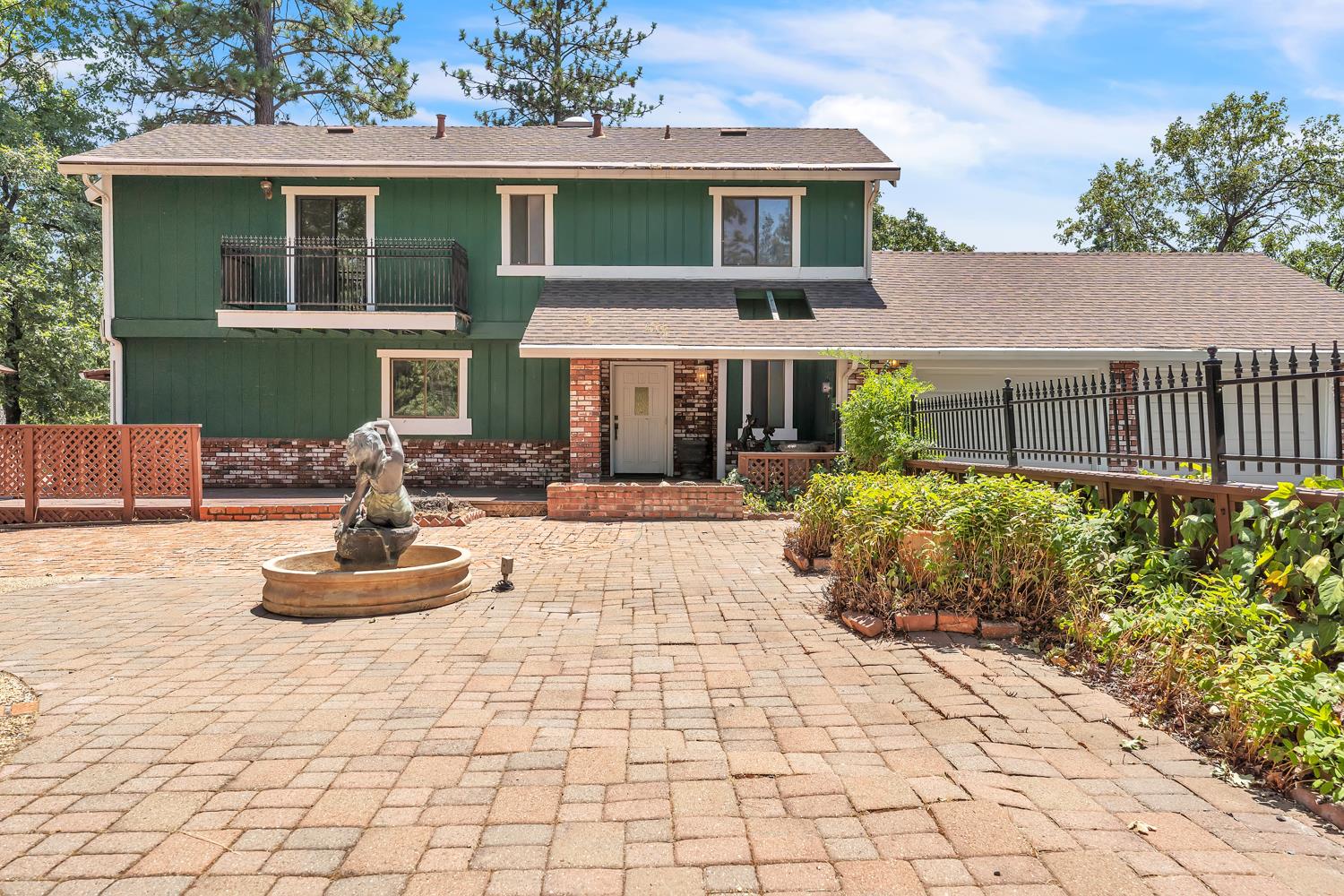Detail Gallery Image 5 of 39 For 1490 Sage Rd, Colfax,  CA 95713 - 2 Beds | 3 Baths