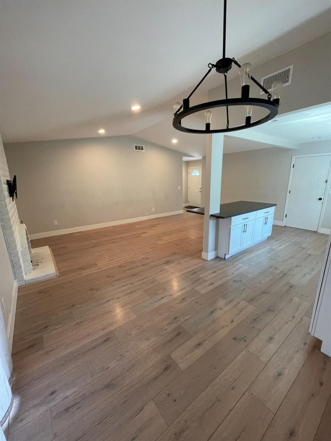 Detail Gallery Image 27 of 32 For 9185 Clendenen Way, Sacramento,  CA 95826 - 3 Beds | 2 Baths
