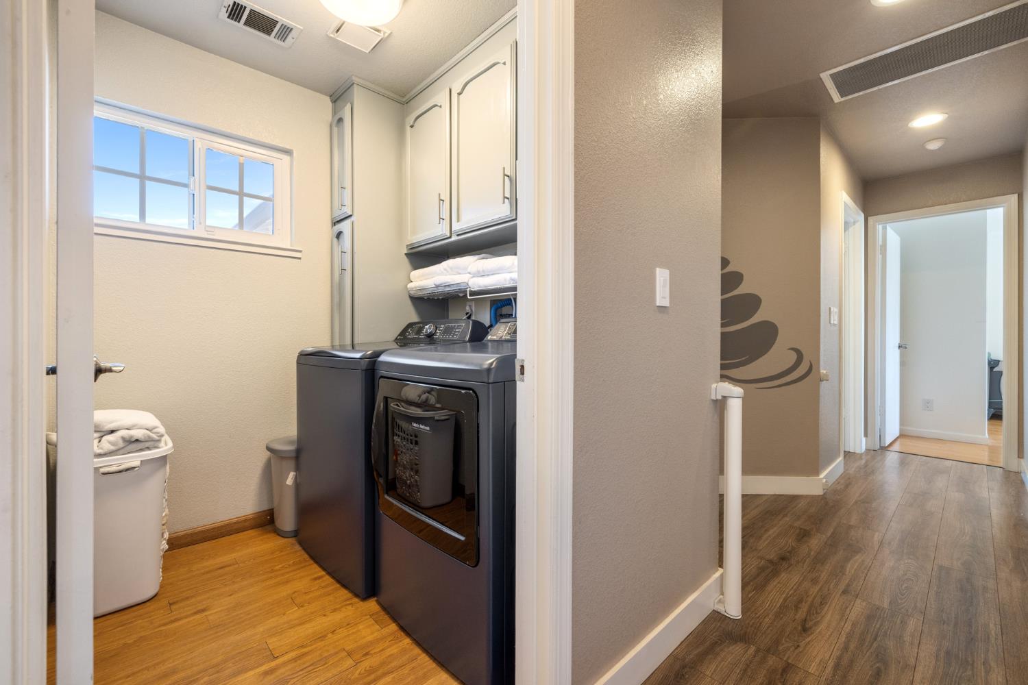 Detail Gallery Image 29 of 39 For 4008 Cromwell Cir, Modesto,  CA 95356 - 4 Beds | 2/1 Baths