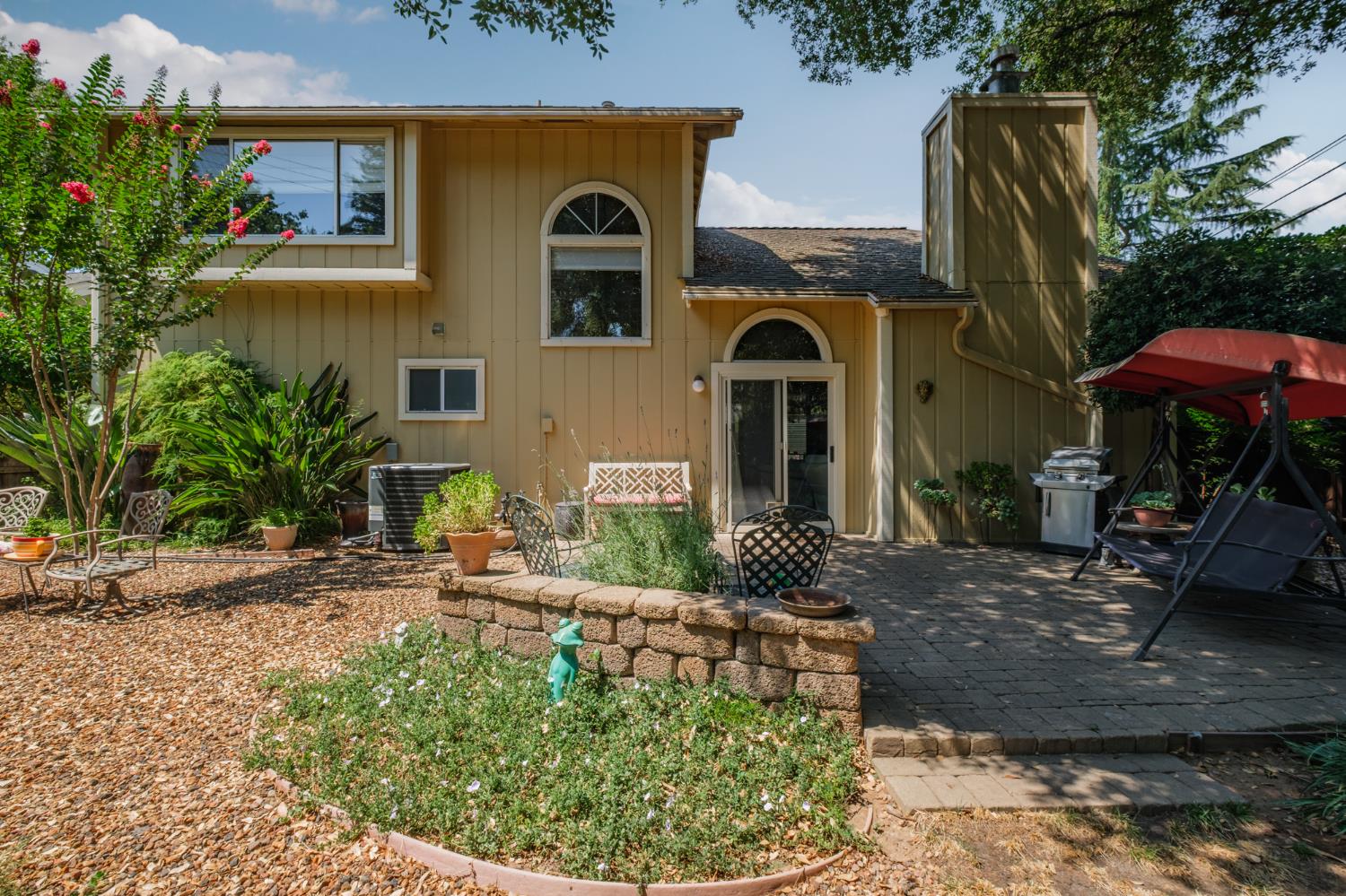 Detail Gallery Image 62 of 63 For 5148 Walnut Place Ln, Carmichael,  CA 95608 - 3 Beds | 2 Baths