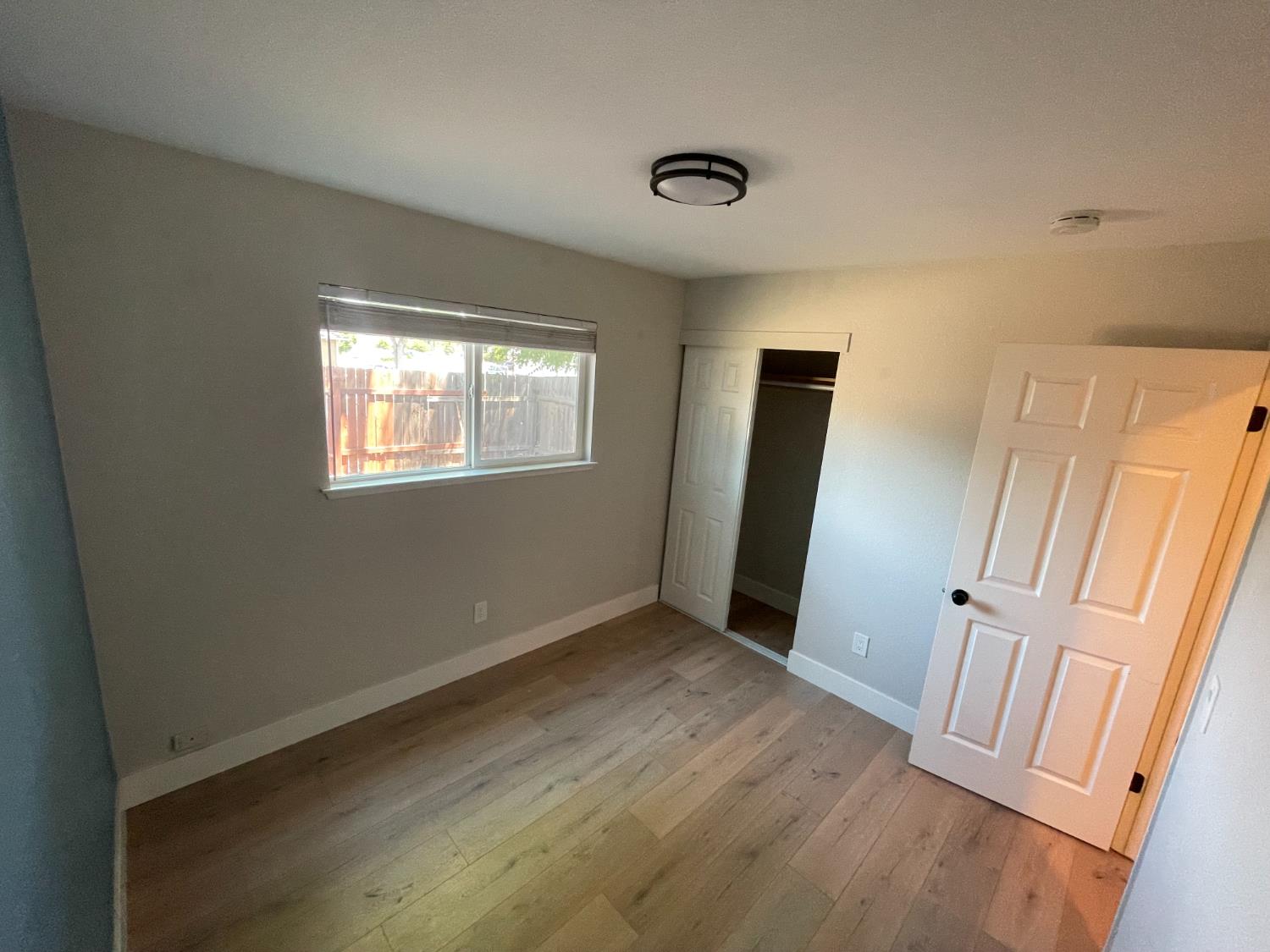 Detail Gallery Image 9 of 32 For 9185 Clendenen Way, Sacramento,  CA 95826 - 3 Beds | 2 Baths