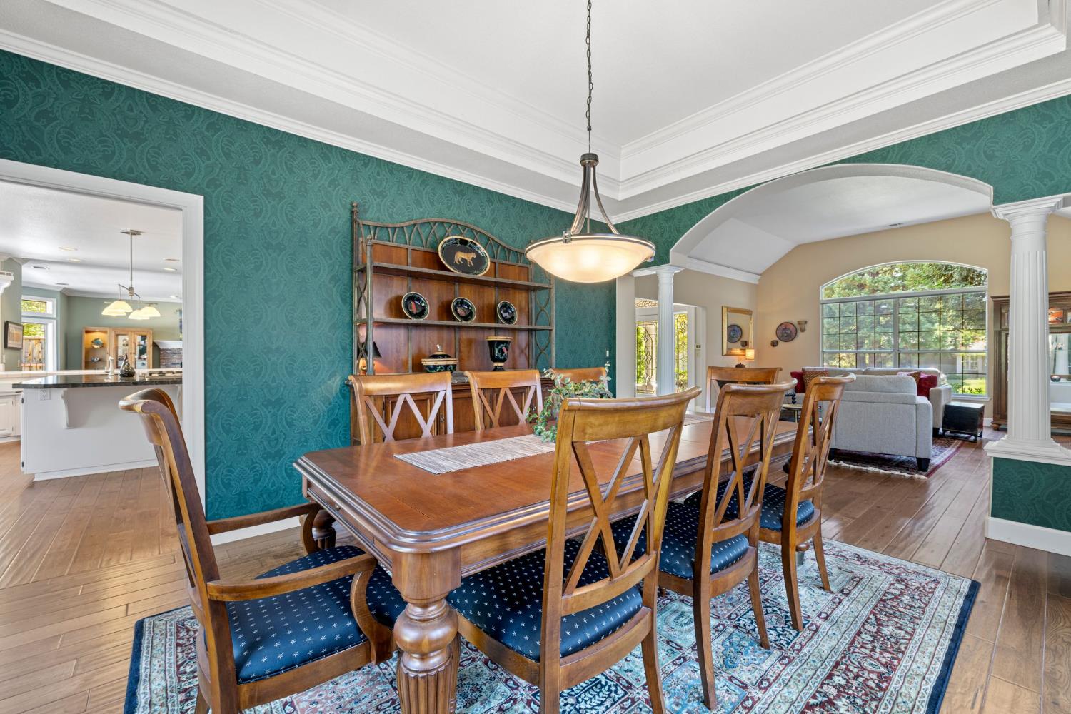 Detail Gallery Image 10 of 58 For 4330 Hale Ranch Ln, Fair Oaks,  CA 95628 - 4 Beds | 3 Baths