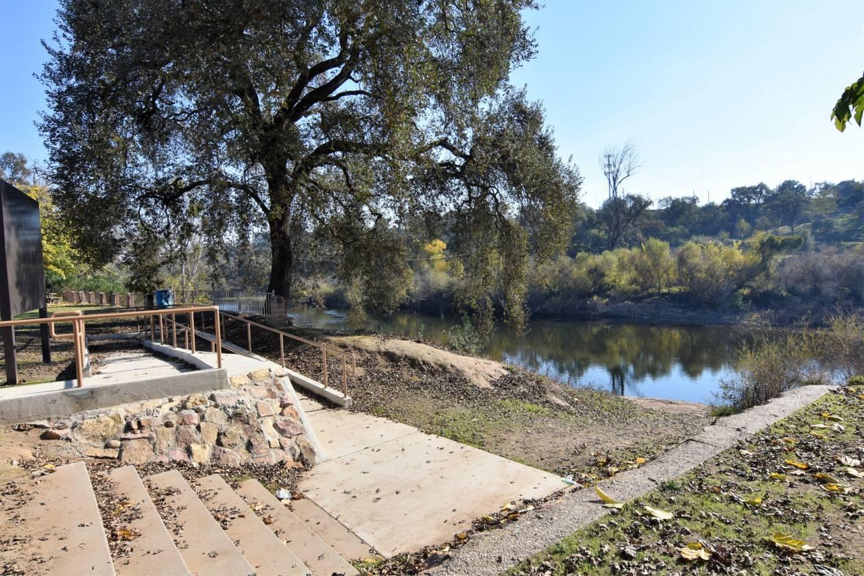 Detail Gallery Image 53 of 54 For 13702 Channel Ln, Waterford,  CA 95386 - 4 Beds | 3 Baths