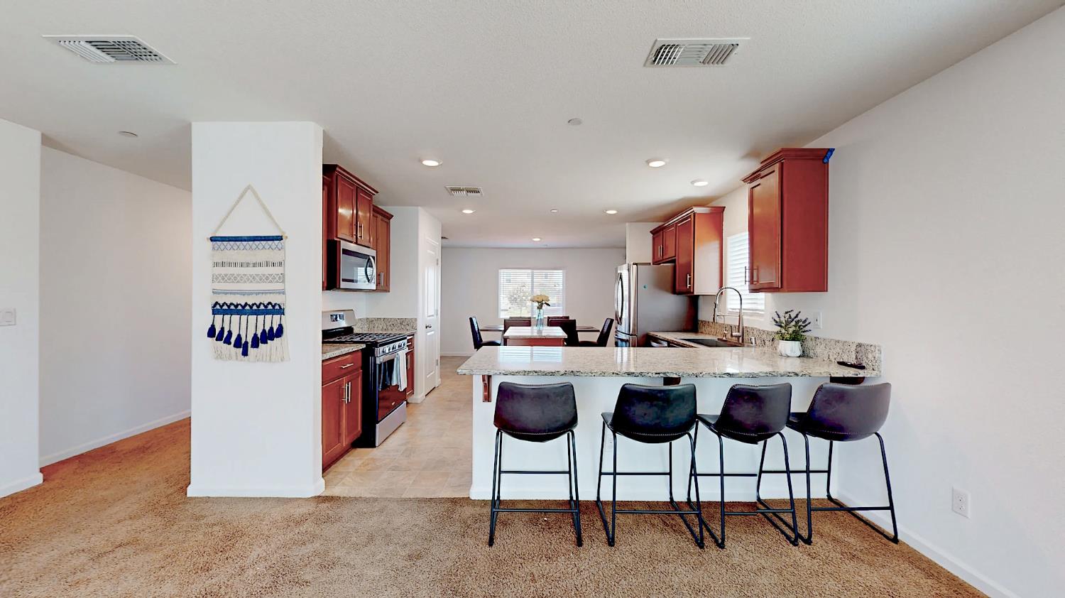 Detail Gallery Image 16 of 44 For 131 Sterling St, Los Banos,  CA 93635 - 3 Beds | 2 Baths