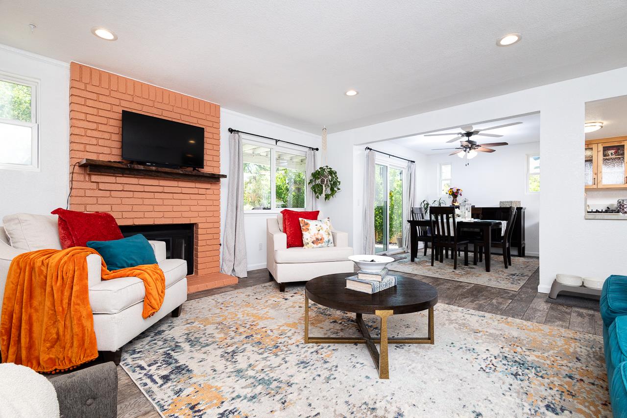 Detail Gallery Image 8 of 24 For 4013 Quarry Ct, Loomis,  CA 95650 - 3 Beds | 2/1 Baths
