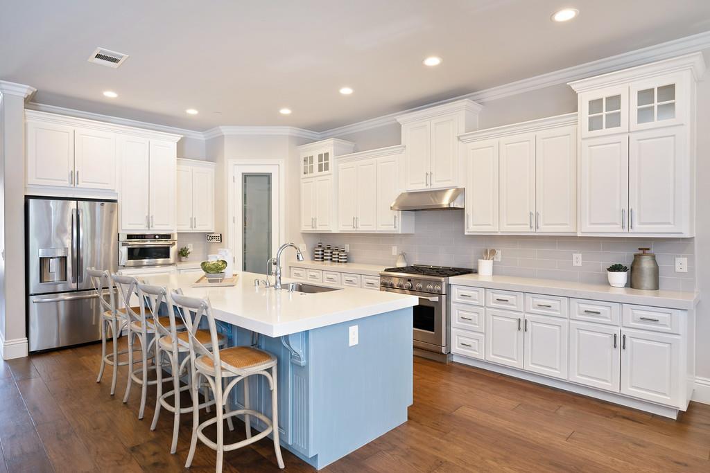 Detail Gallery Image 21 of 94 For 689 Oreno Cir, Folsom,  CA 95630 - 5 Beds | 4/1 Baths