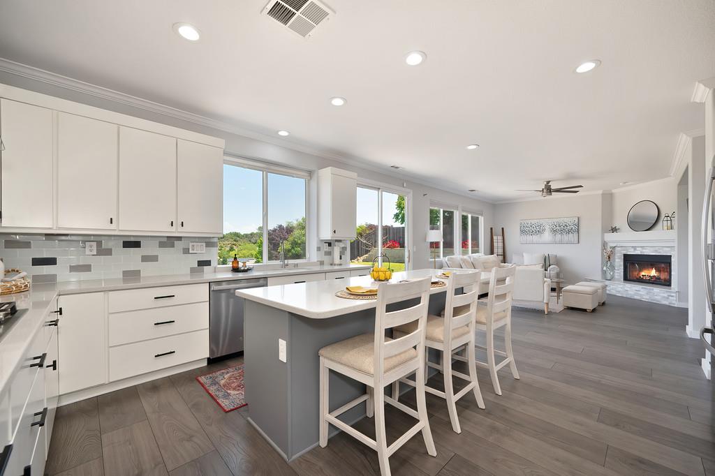 Detail Gallery Image 18 of 55 For 6279 Bridgeport Dr, Shingle Springs,  CA 95682 - 4 Beds | 2/1 Baths