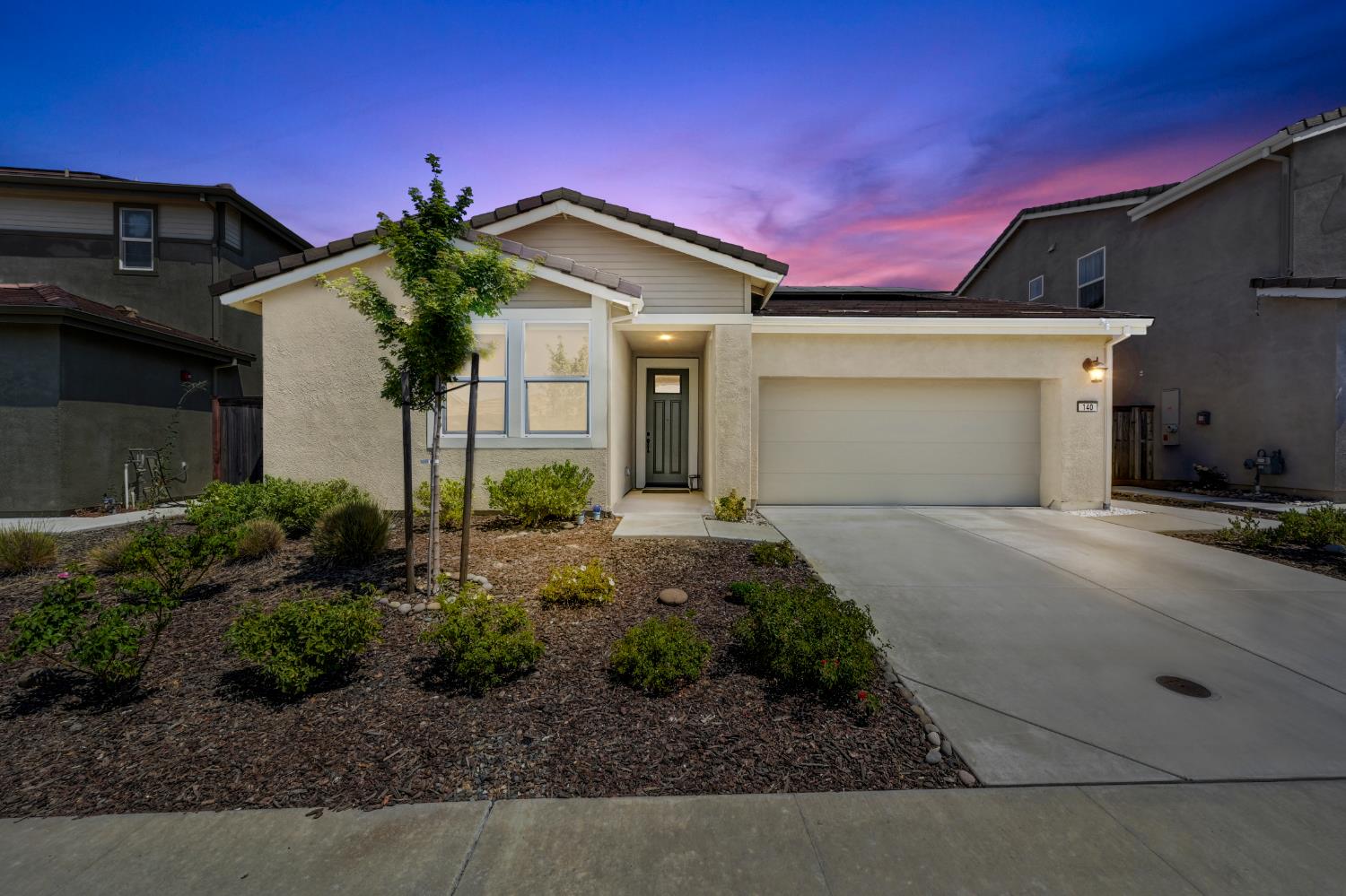 Detail Gallery Image 1 of 32 For 140 Tortosa Ct, Lincoln,  CA 95648 - 4 Beds | 2 Baths