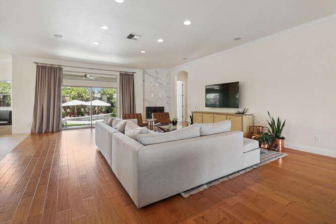 Detail Gallery Image 7 of 78 For 3710 Esperanza Dr, Sacramento,  CA 95864 - 4 Beds | 3/1 Baths