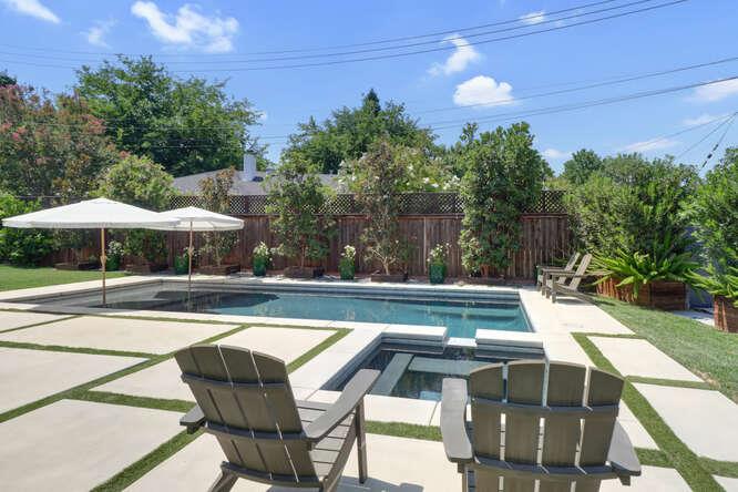 Detail Gallery Image 63 of 78 For 3710 Esperanza Dr, Sacramento,  CA 95864 - 4 Beds | 3/1 Baths