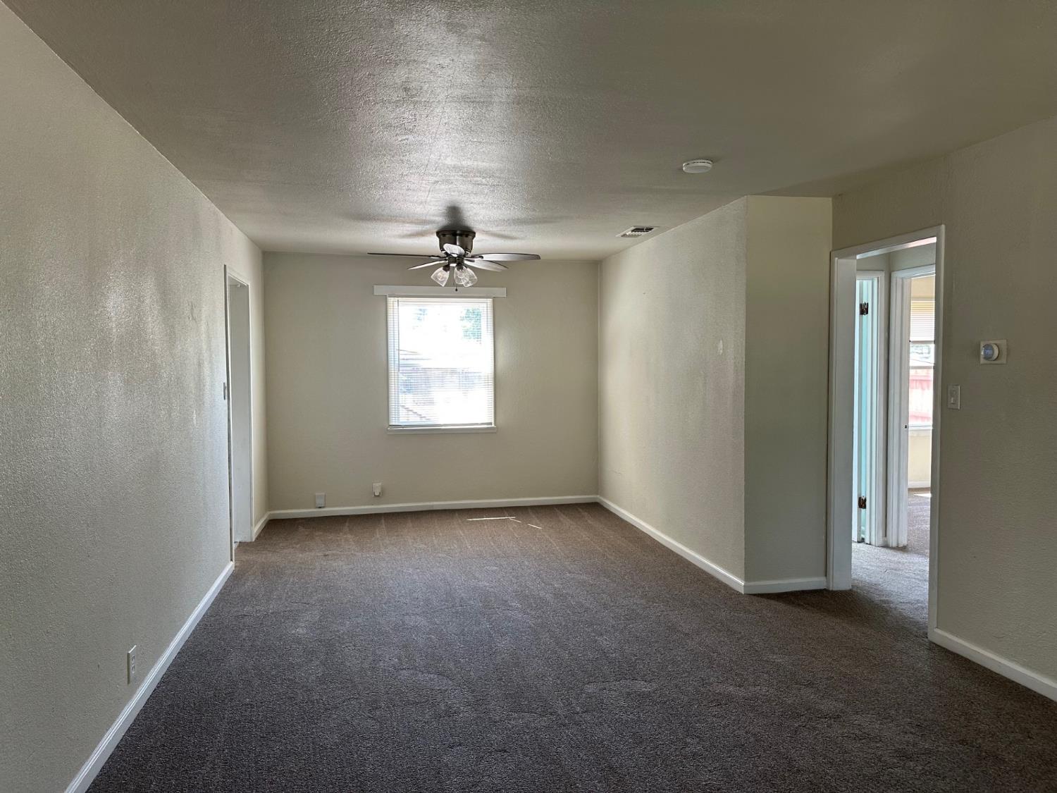 Detail Gallery Image 8 of 20 For 3905 Kern St, Sacramento,  CA 95838 - 2 Beds | 1 Baths