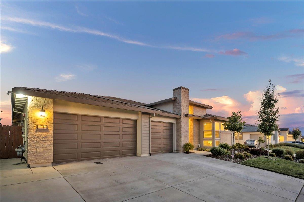 Detail Gallery Image 4 of 66 For 2944 Romano Dr, Lincoln,  CA 95648 - 4 Beds | 3 Baths