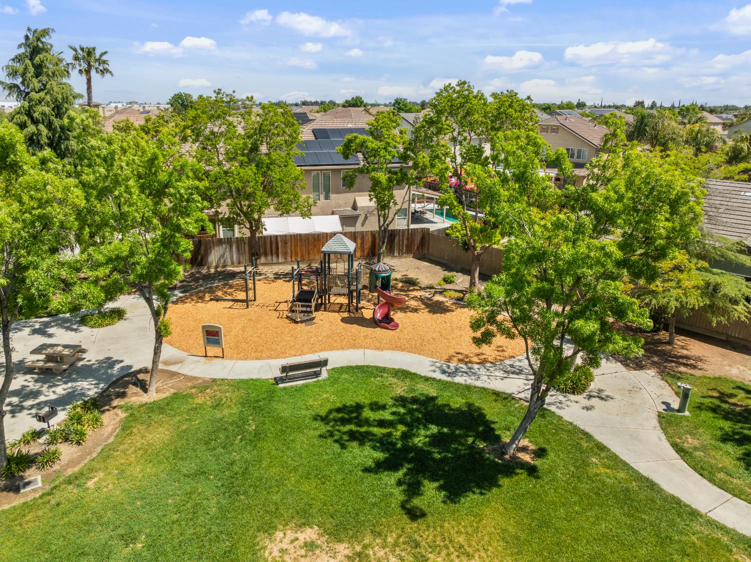 Detail Gallery Image 40 of 40 For 1149 Bellflower Way, Los Banos,  CA 93635 - 4 Beds | 2 Baths