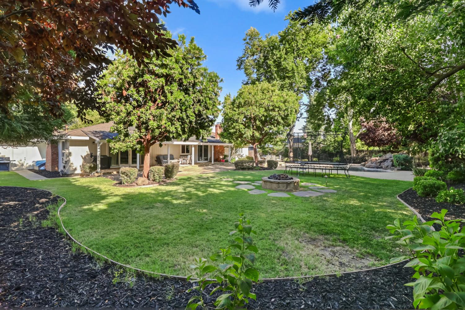 Detail Gallery Image 54 of 62 For 551 Thornley Way, Sacramento,  CA 95864 - 4 Beds | 2/1 Baths