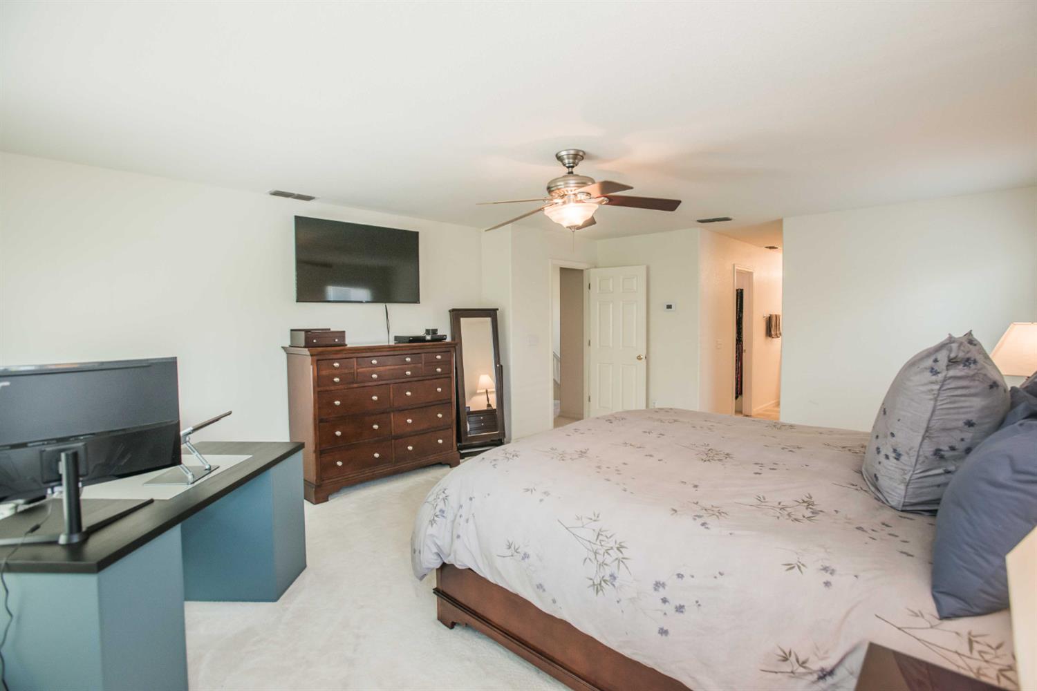 Detail Gallery Image 37 of 68 For 2210 Arnold Dr, Rocklin,  CA 95765 - 4 Beds | 2/1 Baths