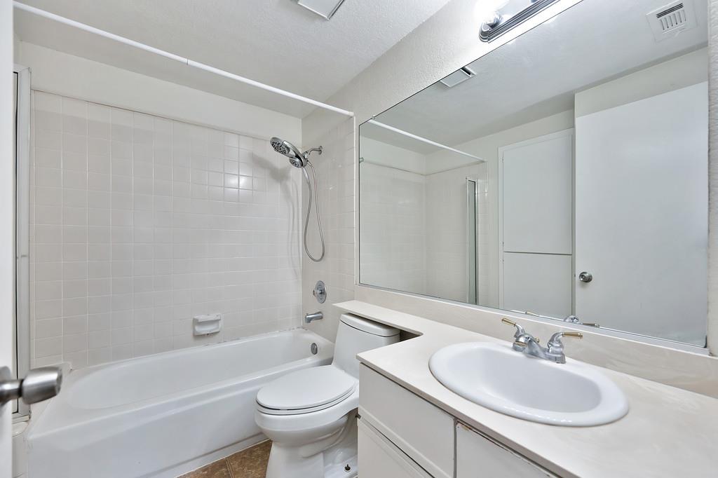 Detail Gallery Image 21 of 50 For 2561 Fulton Square Ln #59,  Sacramento,  CA 95821 - 2 Beds | 2 Baths