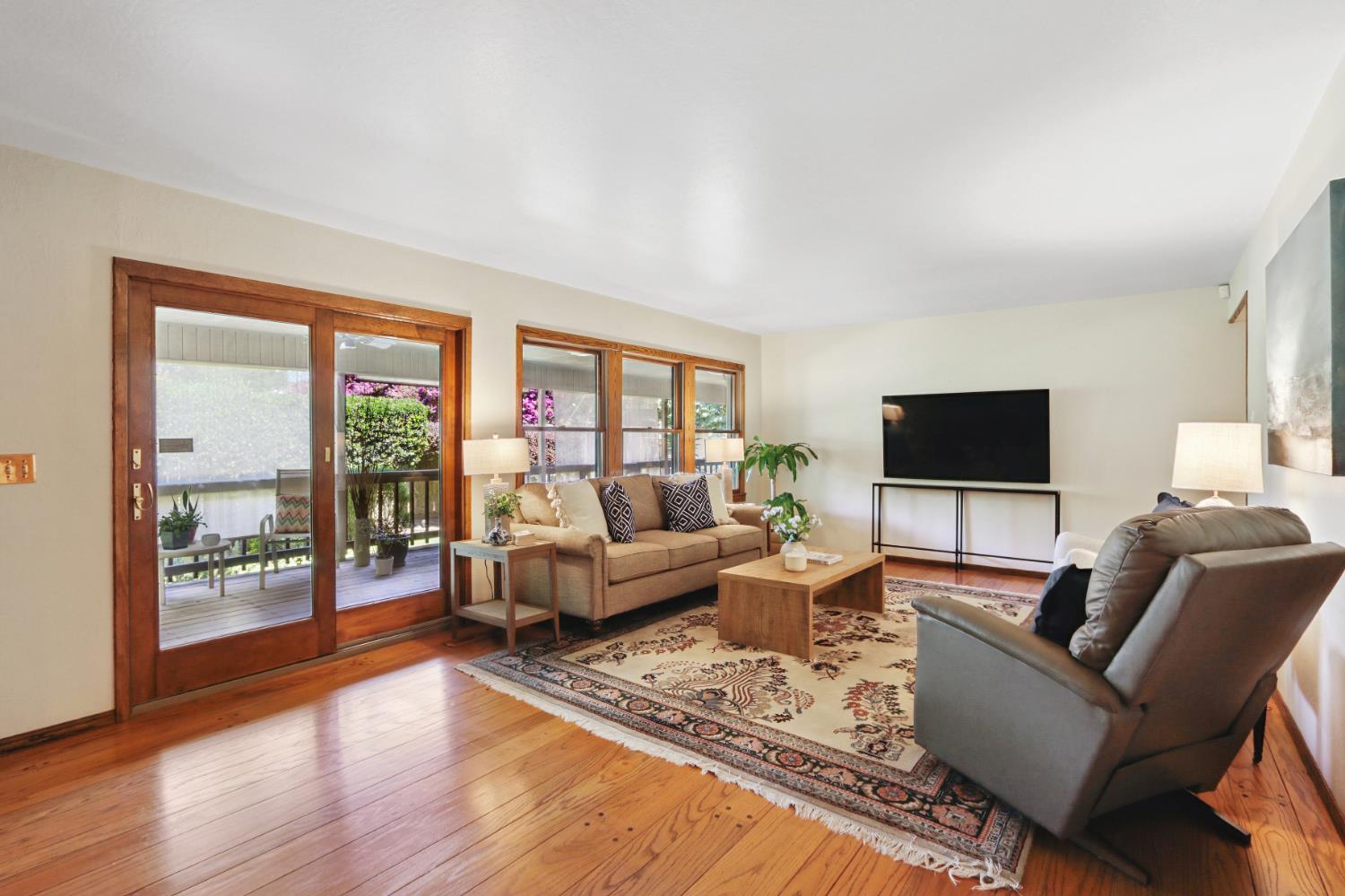 Detail Gallery Image 8 of 42 For 1620 Park Blvd, West Sacramento,  CA 95691 - 3 Beds | 2 Baths