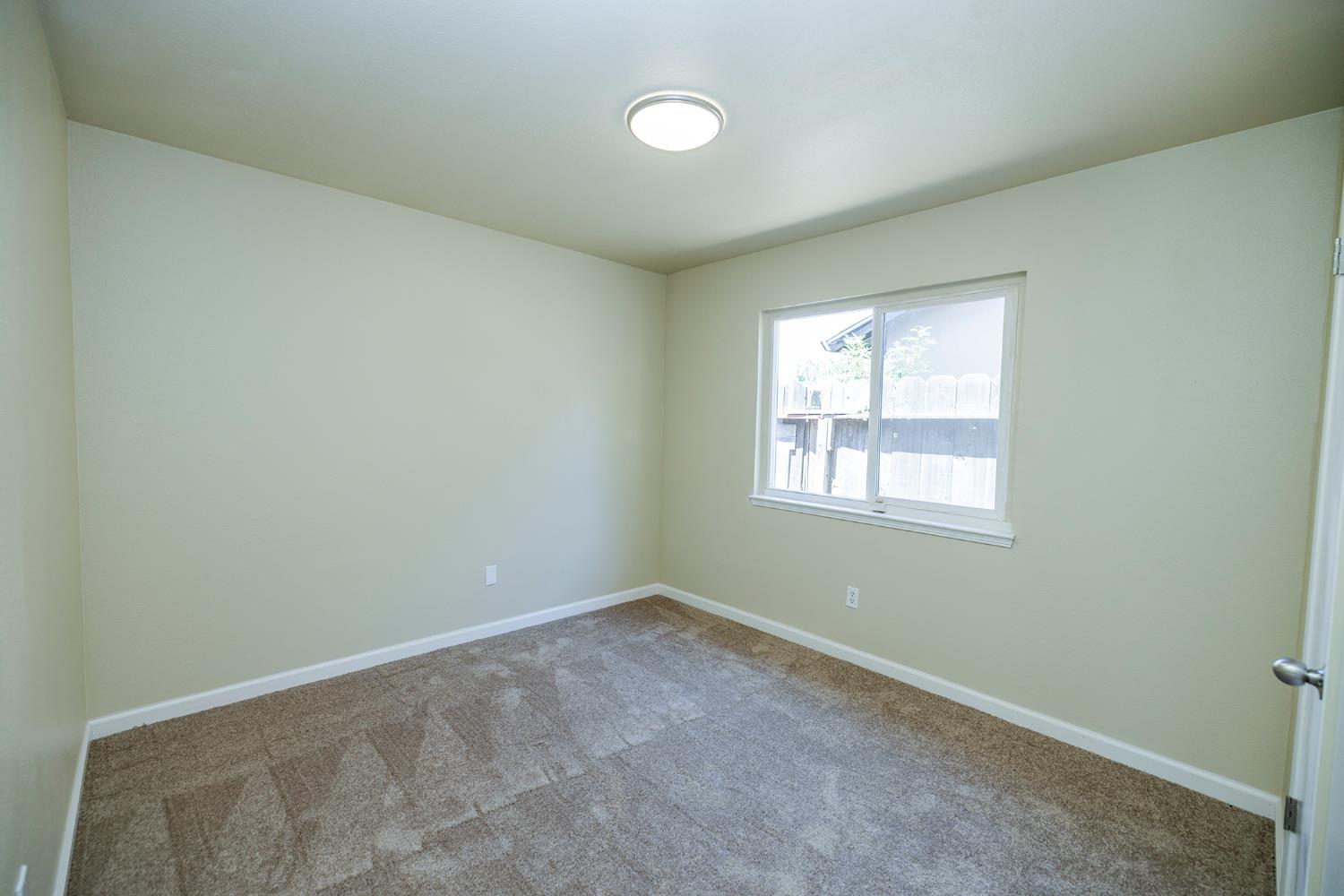 Detail Gallery Image 26 of 42 For 2020 Preston Ln, Modesto,  CA 95355 - 3 Beds | 2 Baths