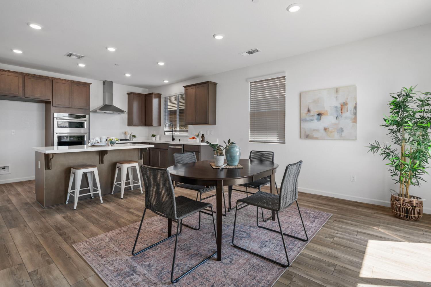 Detail Gallery Image 28 of 50 For 9526 Cadmium Ct, Sacramento,  CA 95829 - 4 Beds | 2 Baths