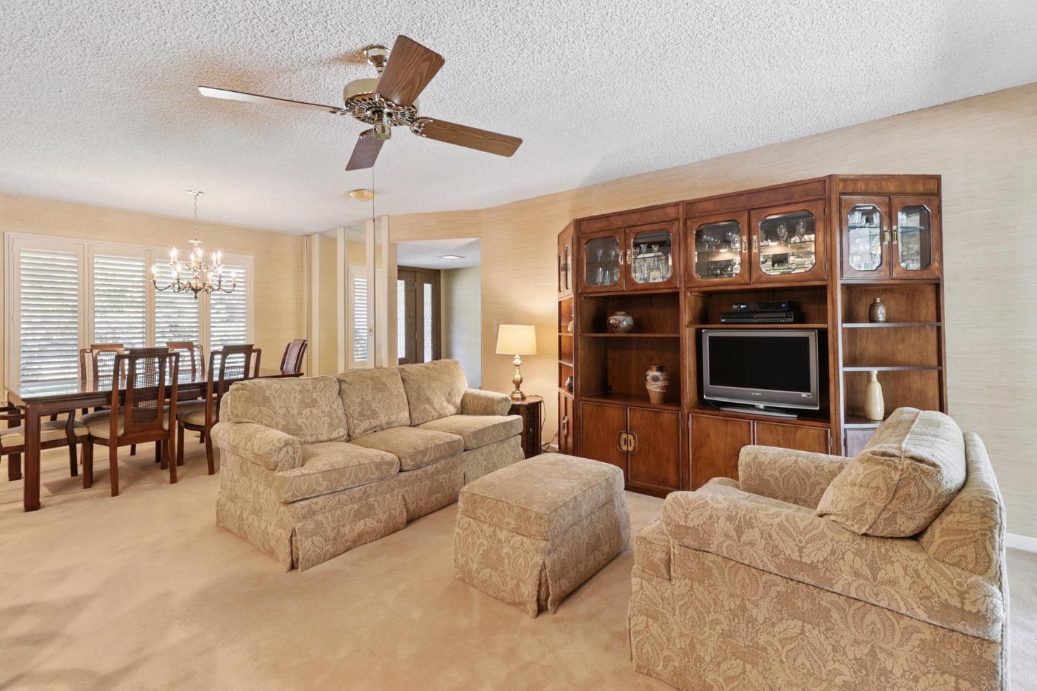 Detail Gallery Image 12 of 95 For 7919 Wonder St, Citrus Heights,  CA 95610 - 4 Beds | 2/1 Baths