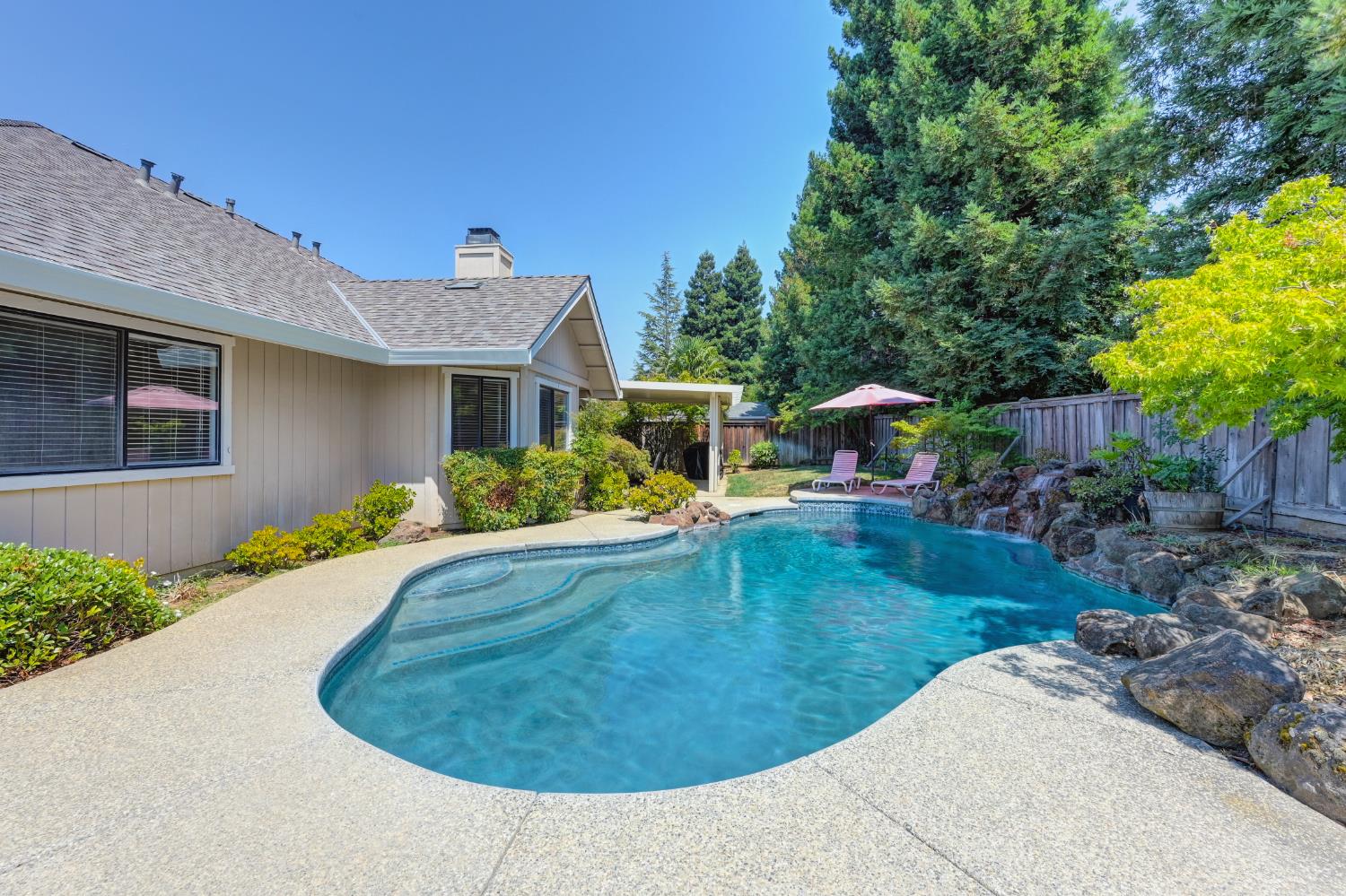 Detail Gallery Image 49 of 53 For 5408 E Brook Way, Elk Grove,  CA 95758 - 3 Beds | 2 Baths