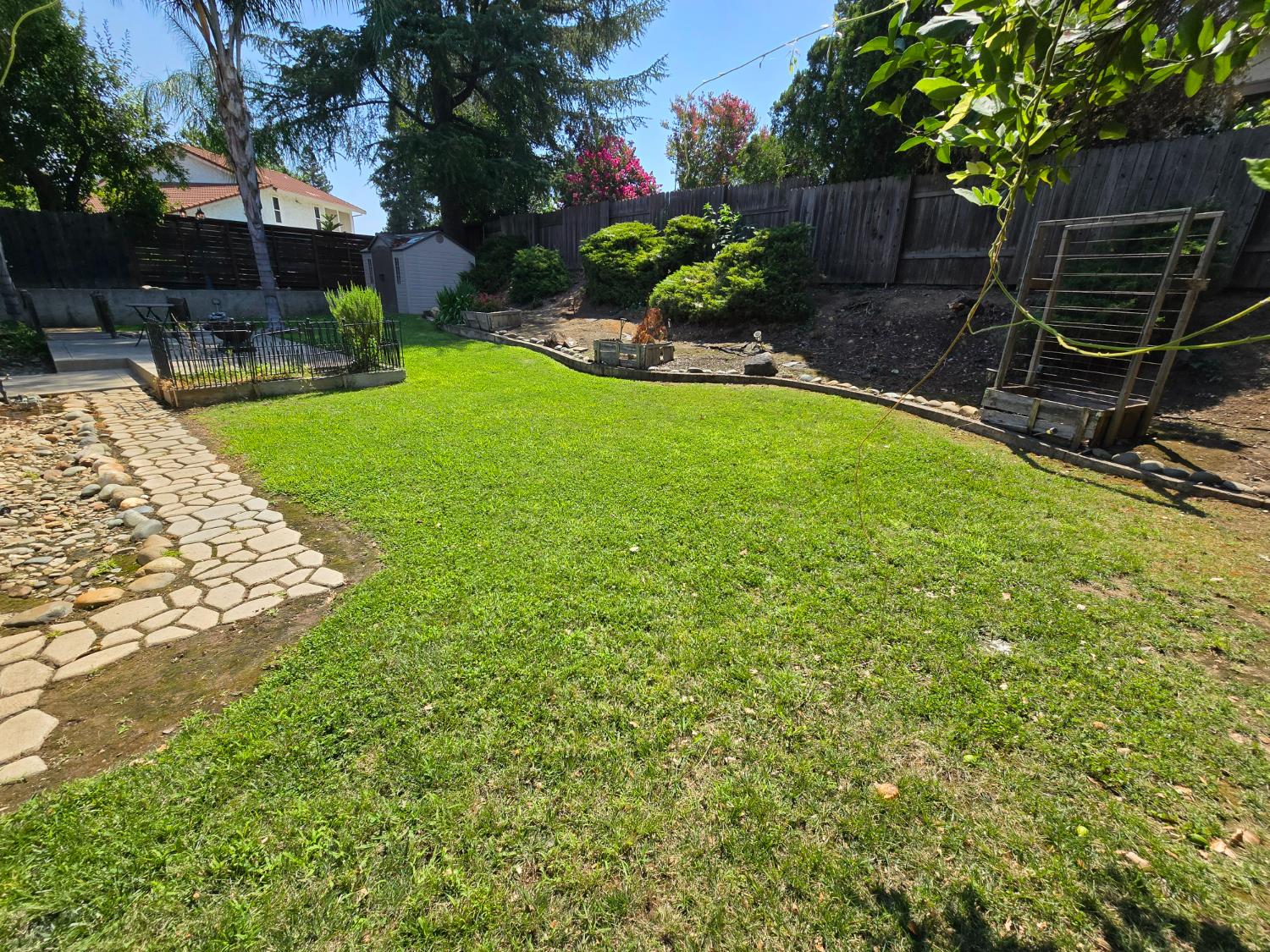 Detail Gallery Image 22 of 29 For 8052 Cammeray Dr, Citrus Heights,  CA 95610 - 3 Beds | 2 Baths