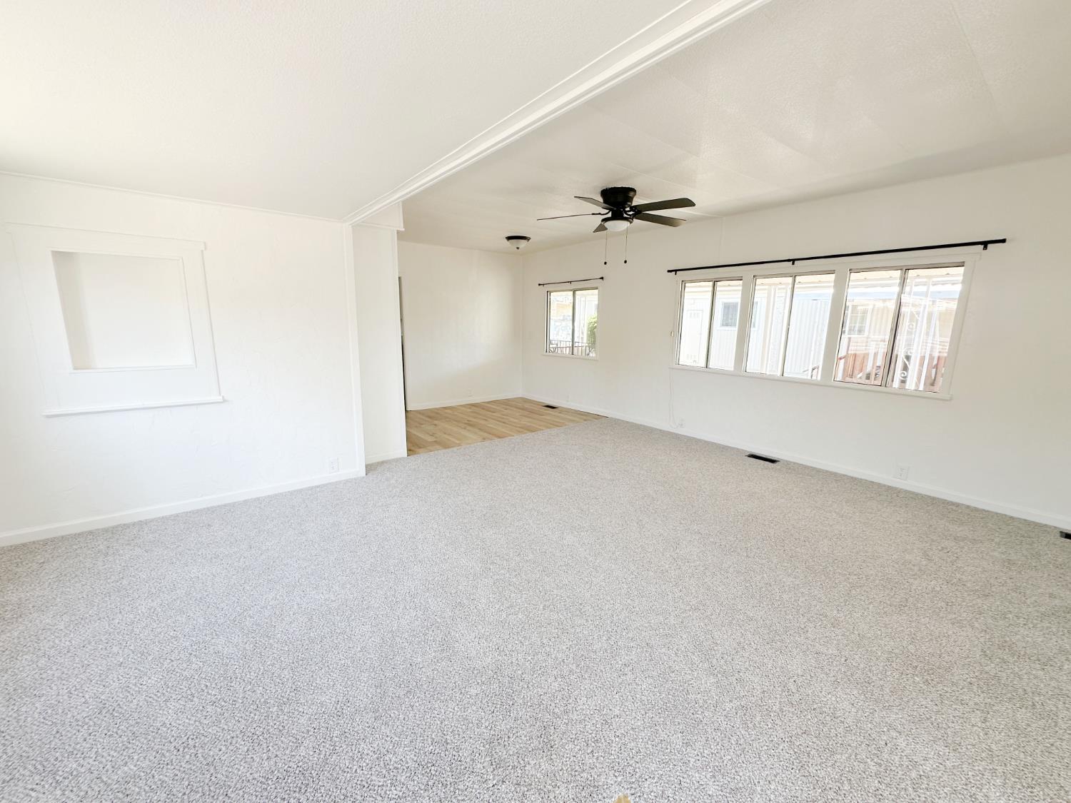 Detail Gallery Image 4 of 21 For 77094 Lauppe Ln, Citrus Heights,  CA 95621 - 3 Beds | 1/1 Baths