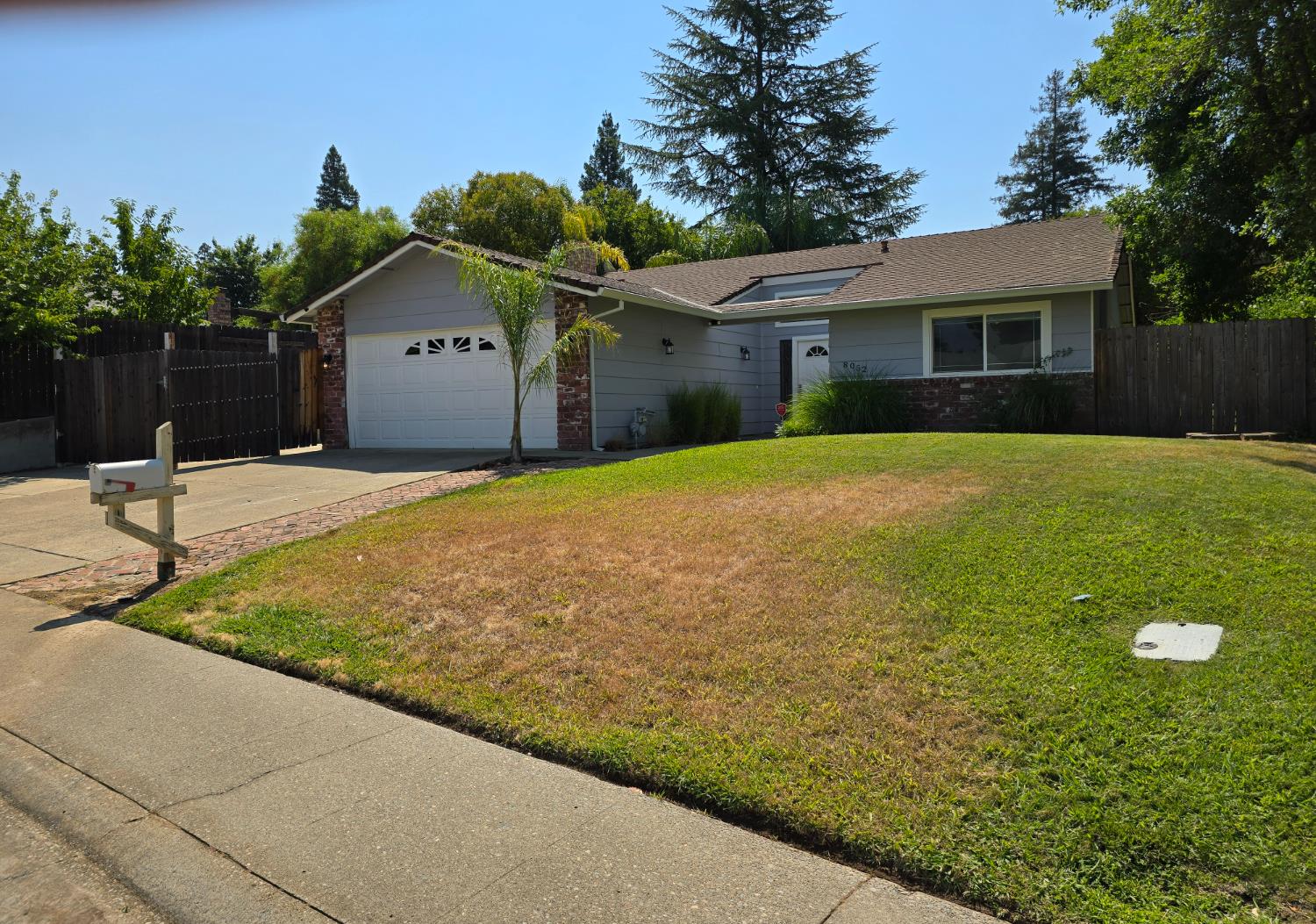 Detail Gallery Image 2 of 29 For 8052 Cammeray Dr, Citrus Heights,  CA 95610 - 3 Beds | 2 Baths