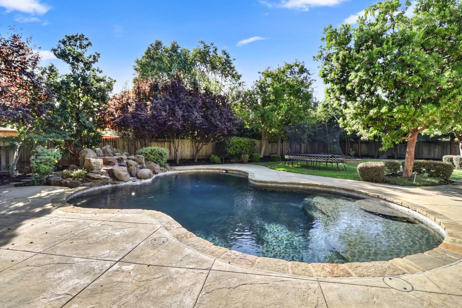 Detail Gallery Image 45 of 62 For 551 Thornley Way, Sacramento,  CA 95864 - 4 Beds | 2/1 Baths