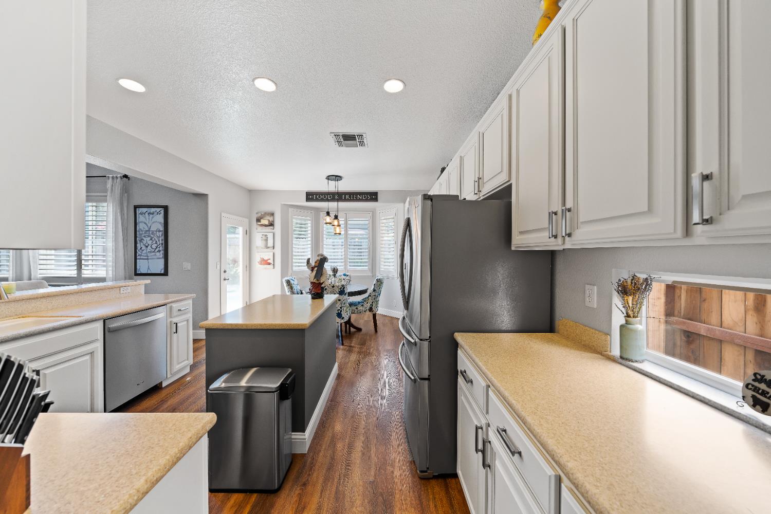 Detail Gallery Image 27 of 49 For 5504 Pleasant Grove Ct, Salida,  CA 95368 - 4 Beds | 3 Baths