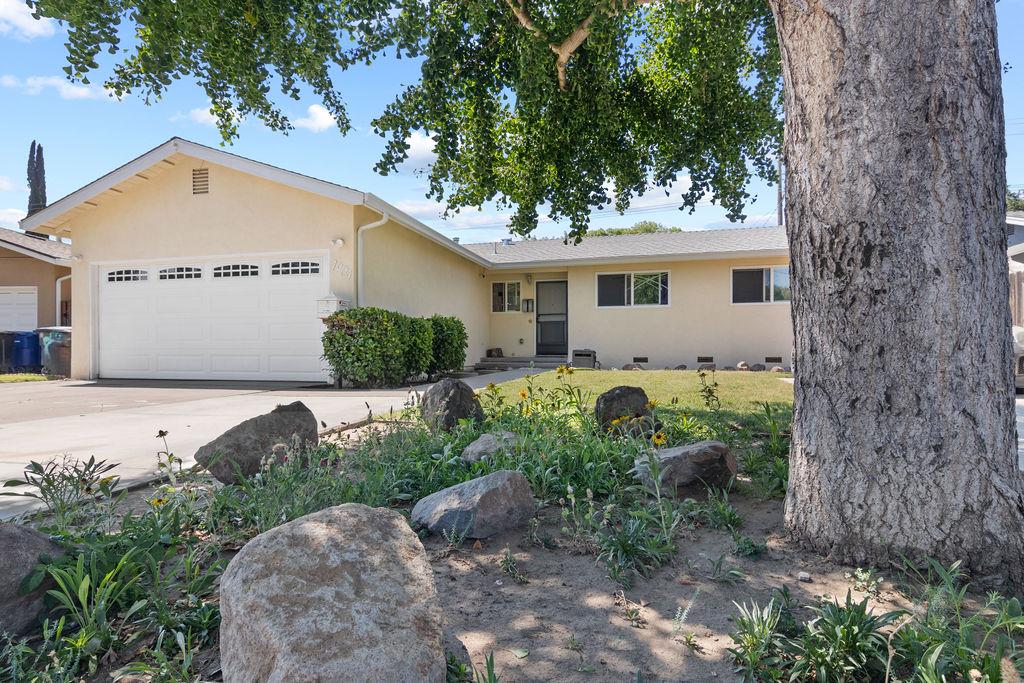Detail Gallery Image 4 of 30 For 1904 Hunt Ave, Modesto,  CA 95350 - 3 Beds | 2 Baths