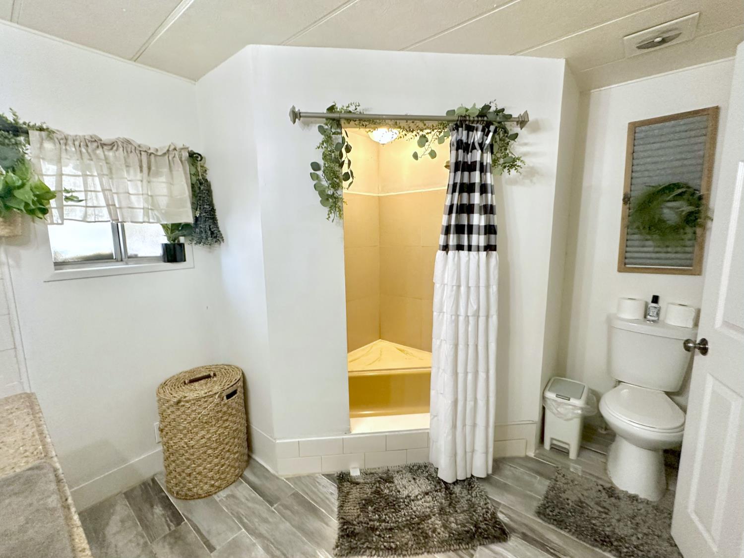 Detail Gallery Image 17 of 37 For 2845 E Hatch Rd 87, Modesto,  CA 95351 - 4 Beds | 2 Baths