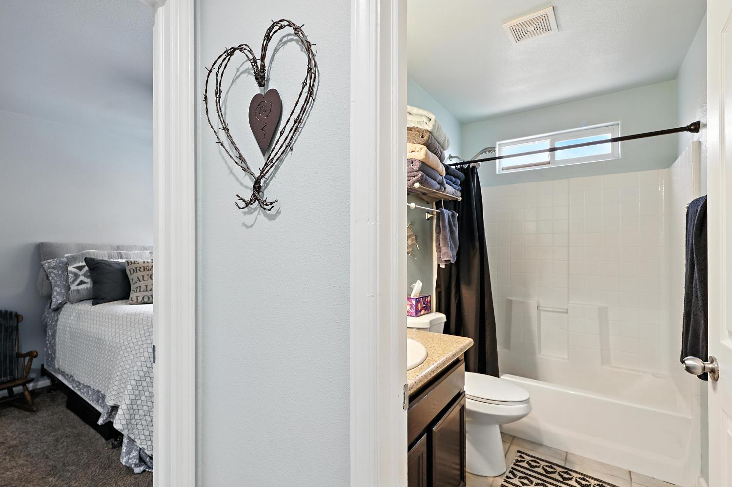 Detail Gallery Image 20 of 34 For 6045 Lea Ct, Winton,  CA 95388 - 4 Beds | 2 Baths