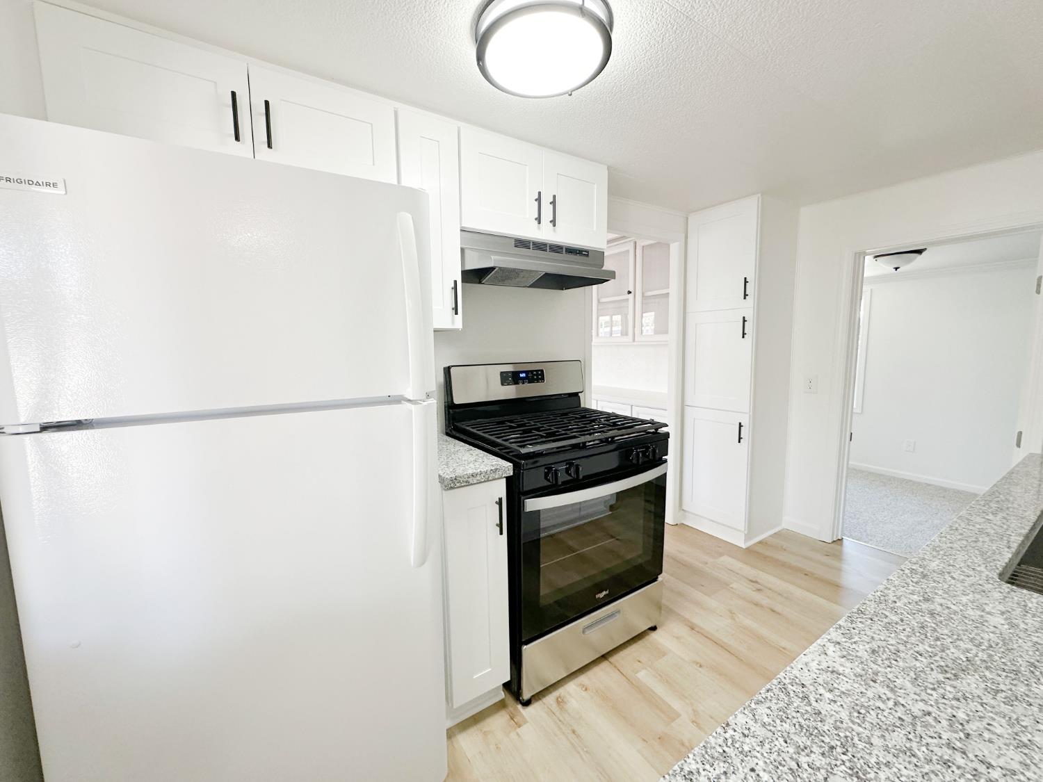 Detail Gallery Image 10 of 21 For 77094 Lauppe Ln, Citrus Heights,  CA 95621 - 3 Beds | 1/1 Baths