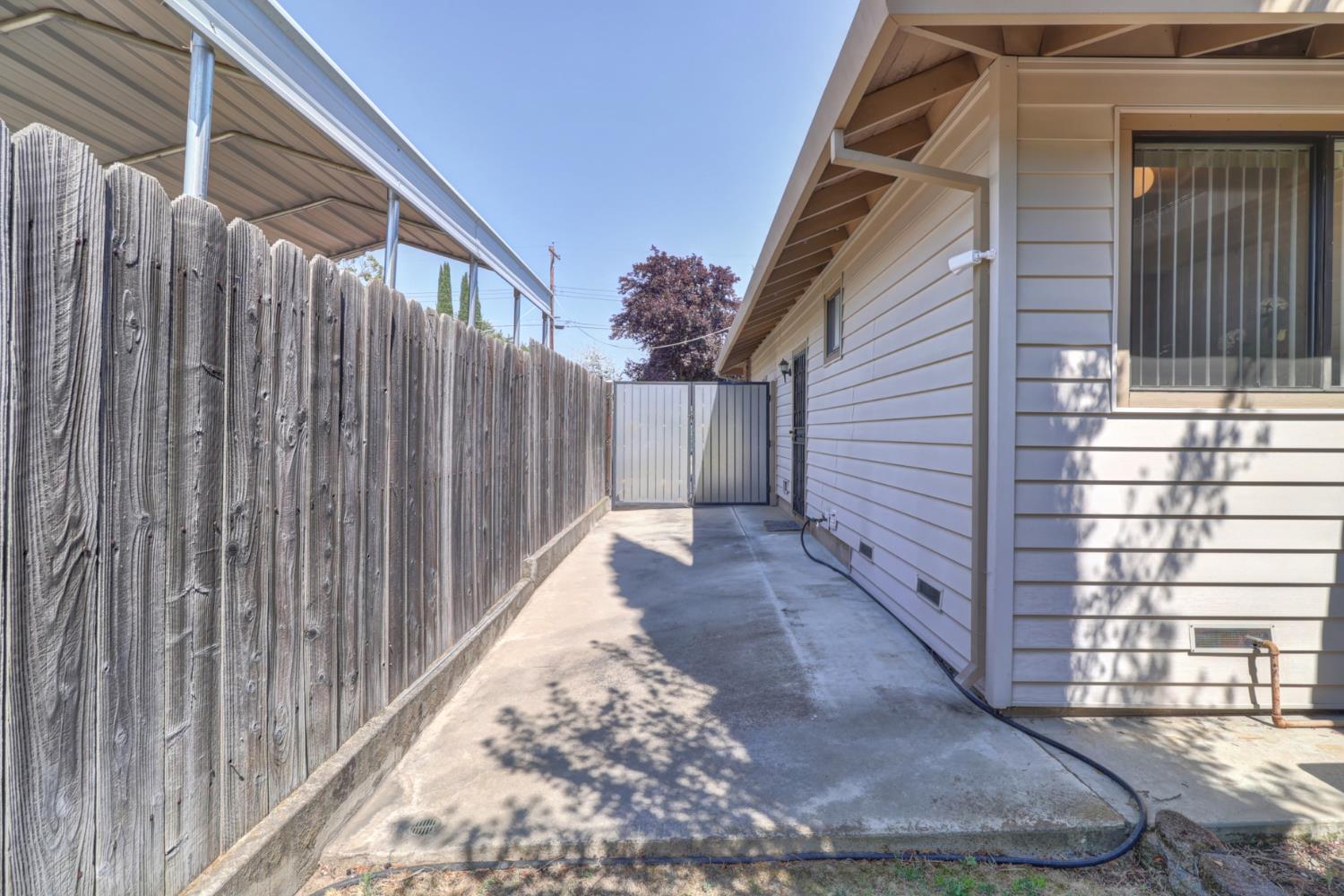Detail Gallery Image 77 of 95 For 7919 Wonder St, Citrus Heights,  CA 95610 - 4 Beds | 2/1 Baths