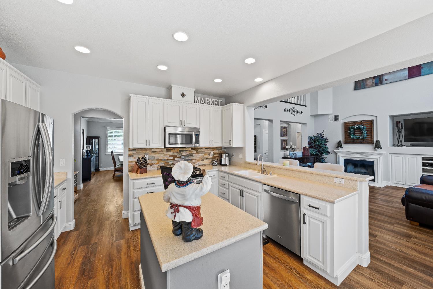 Detail Gallery Image 23 of 49 For 5504 Pleasant Grove Ct, Salida,  CA 95368 - 4 Beds | 3 Baths