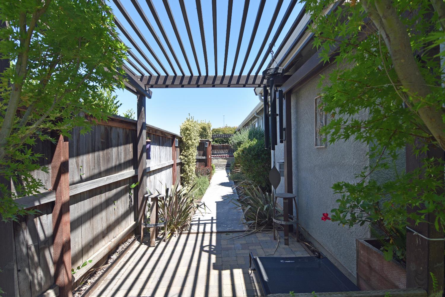 Detail Gallery Image 44 of 54 For 13702 Channel Ln, Waterford,  CA 95386 - 4 Beds | 3 Baths