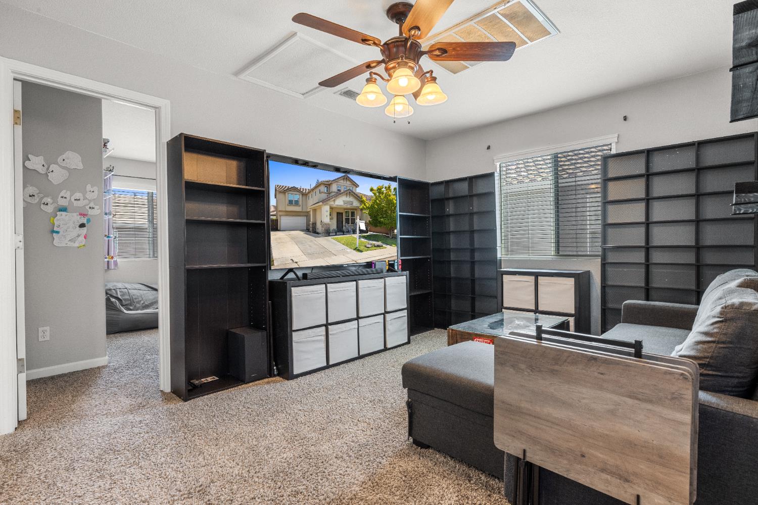 Detail Gallery Image 23 of 62 For 5422 Antique Rose Way, Riverbank,  CA 95367 - 3 Beds | 2/1 Baths