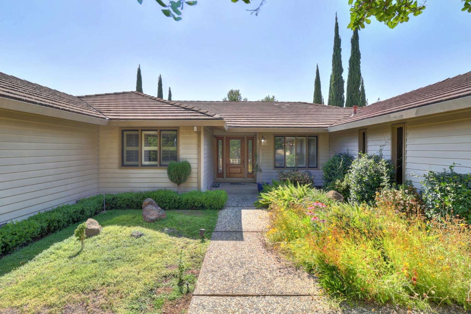 Detail Gallery Image 4 of 95 For 7919 Wonder St, Citrus Heights,  CA 95610 - 4 Beds | 2/1 Baths