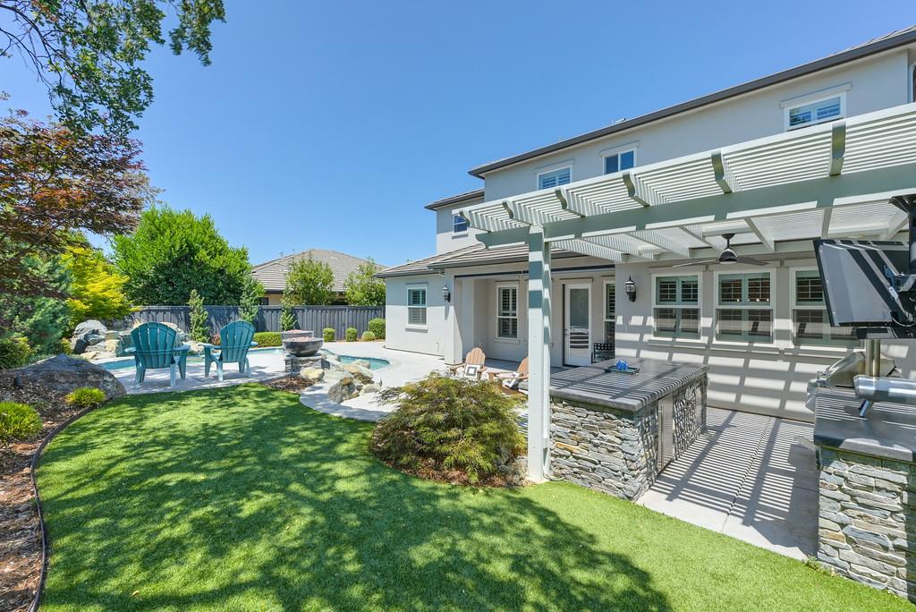 Detail Gallery Image 63 of 94 For 689 Oreno Cir, Folsom,  CA 95630 - 5 Beds | 4/1 Baths