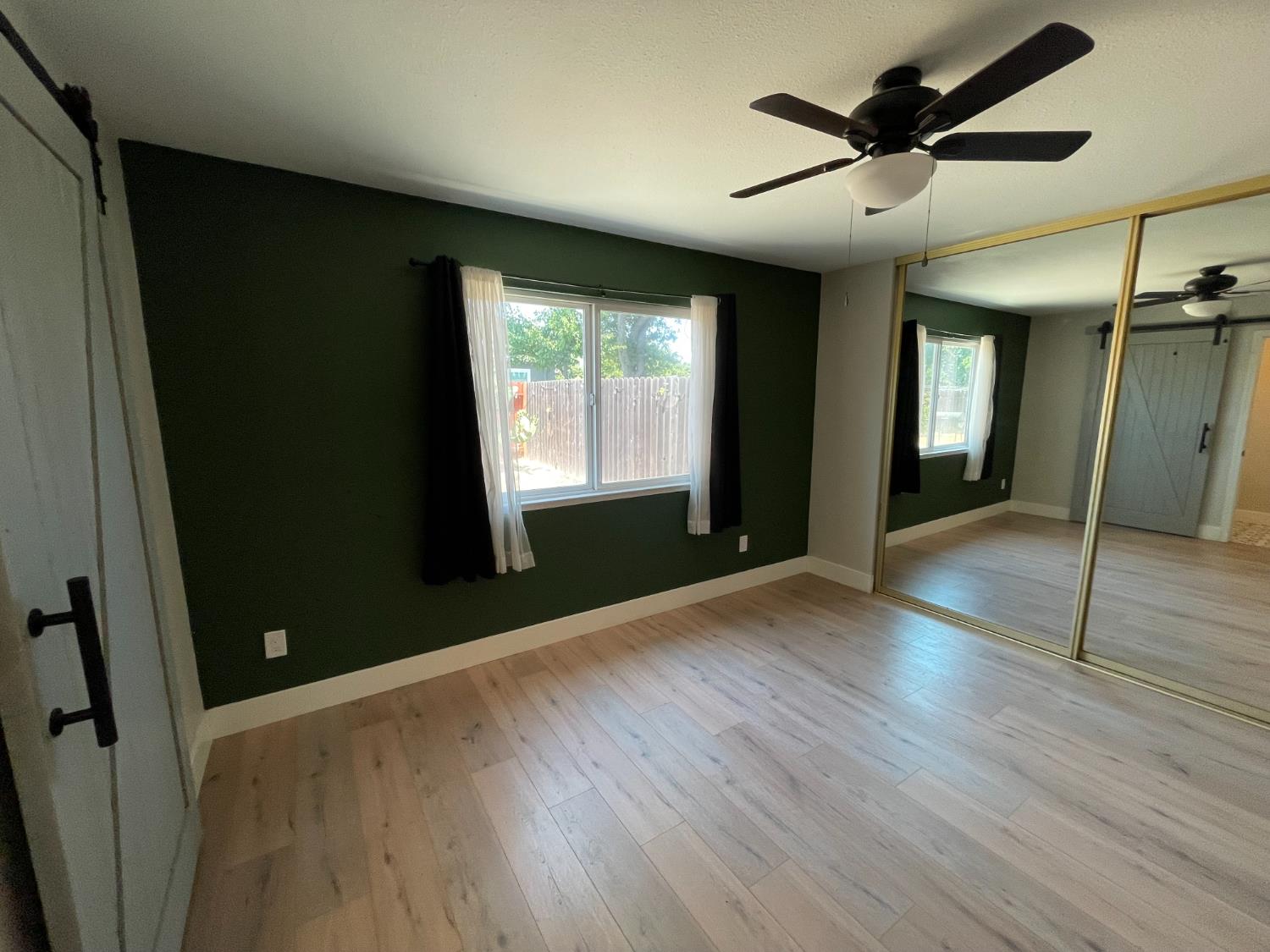Detail Gallery Image 13 of 32 For 9185 Clendenen Way, Sacramento,  CA 95826 - 3 Beds | 2 Baths