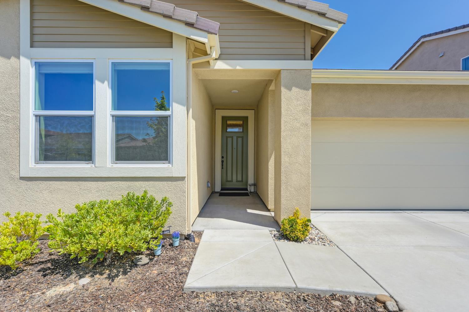 Detail Gallery Image 4 of 32 For 140 Tortosa Ct, Lincoln,  CA 95648 - 4 Beds | 2 Baths