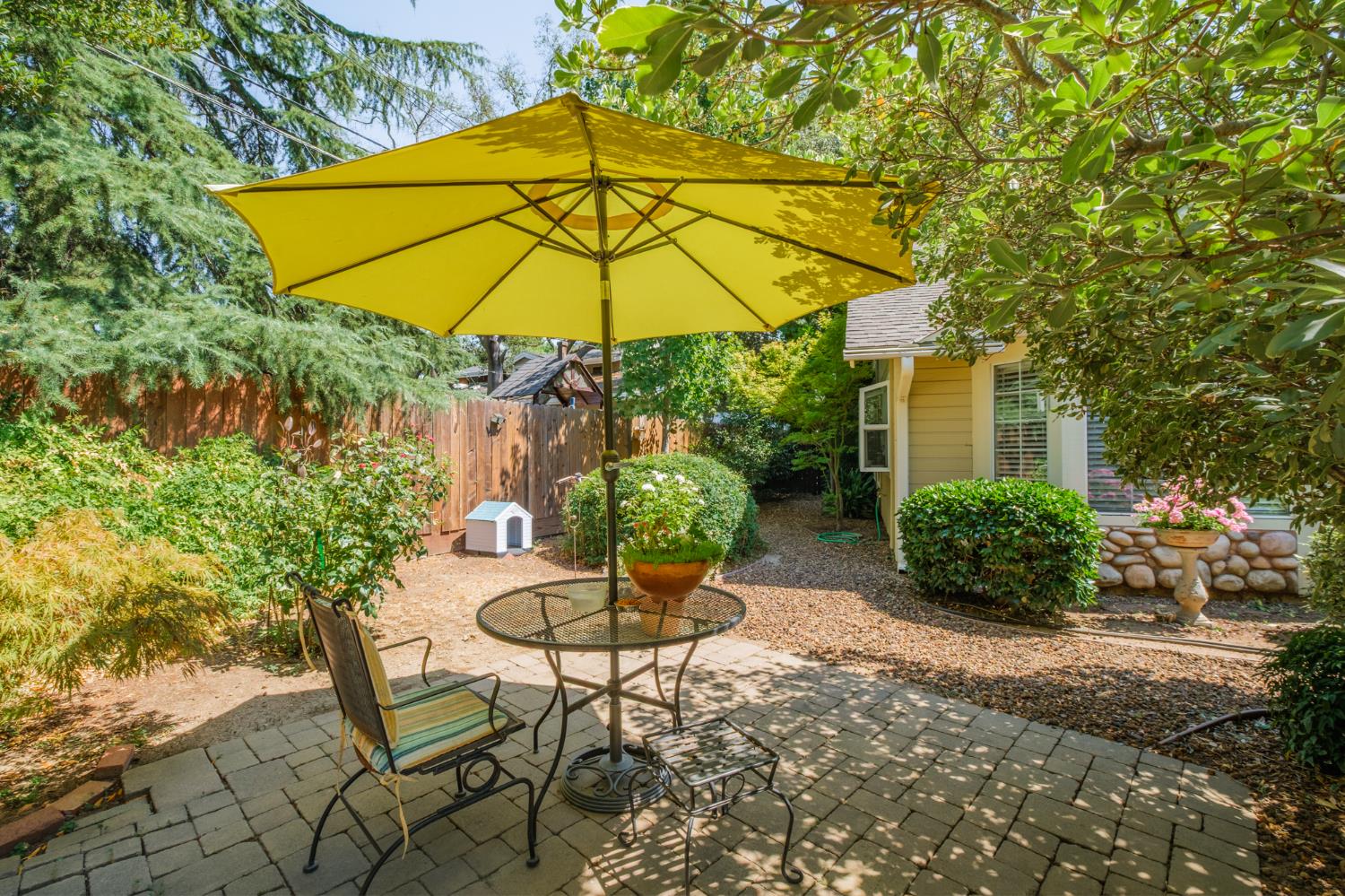 Detail Gallery Image 51 of 63 For 5148 Walnut Place Ln, Carmichael,  CA 95608 - 3 Beds | 2 Baths