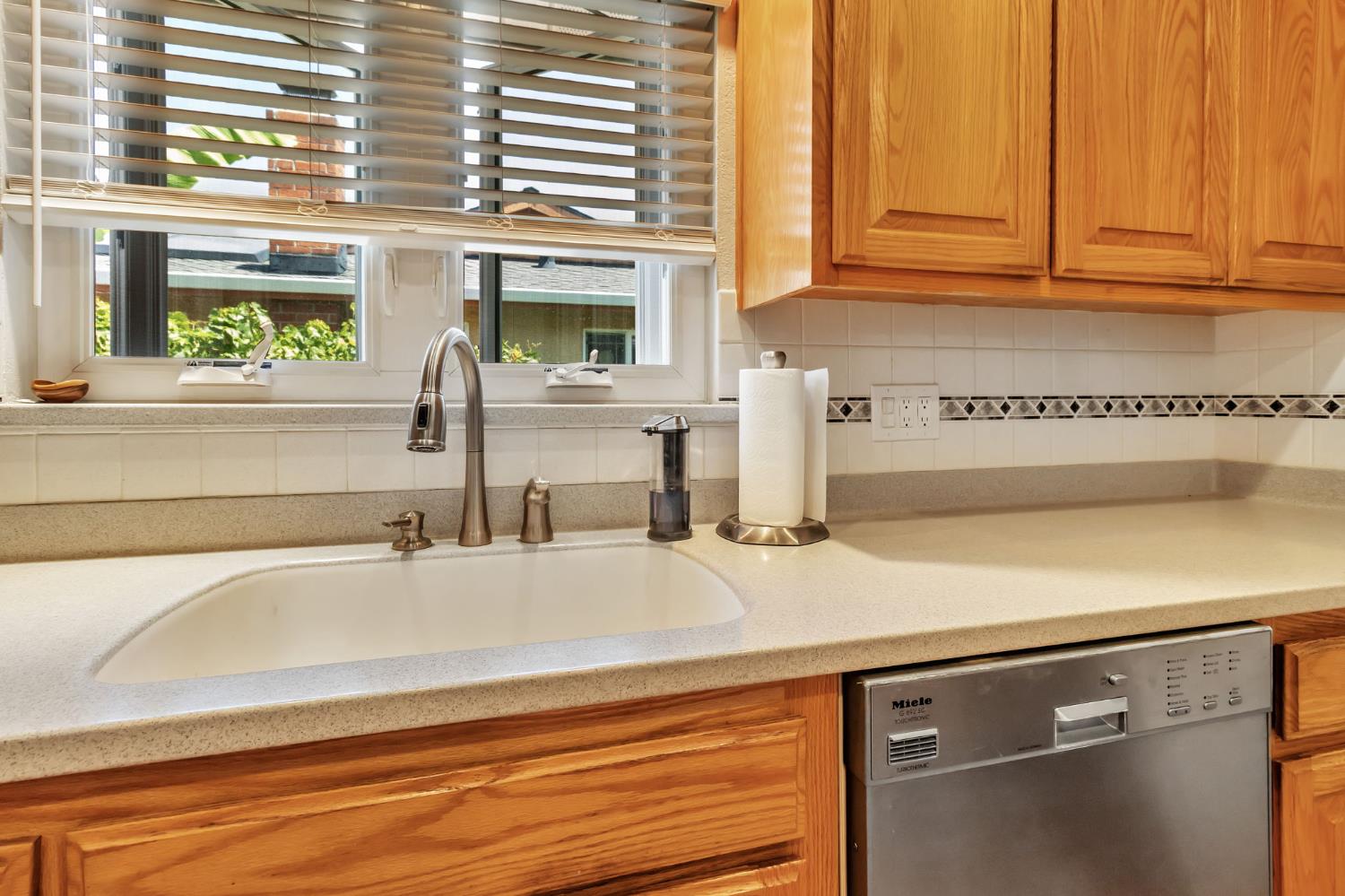 Detail Gallery Image 15 of 33 For 3679 Wilmington Rd, Fremont,  CA 94538 - 3 Beds | 2 Baths